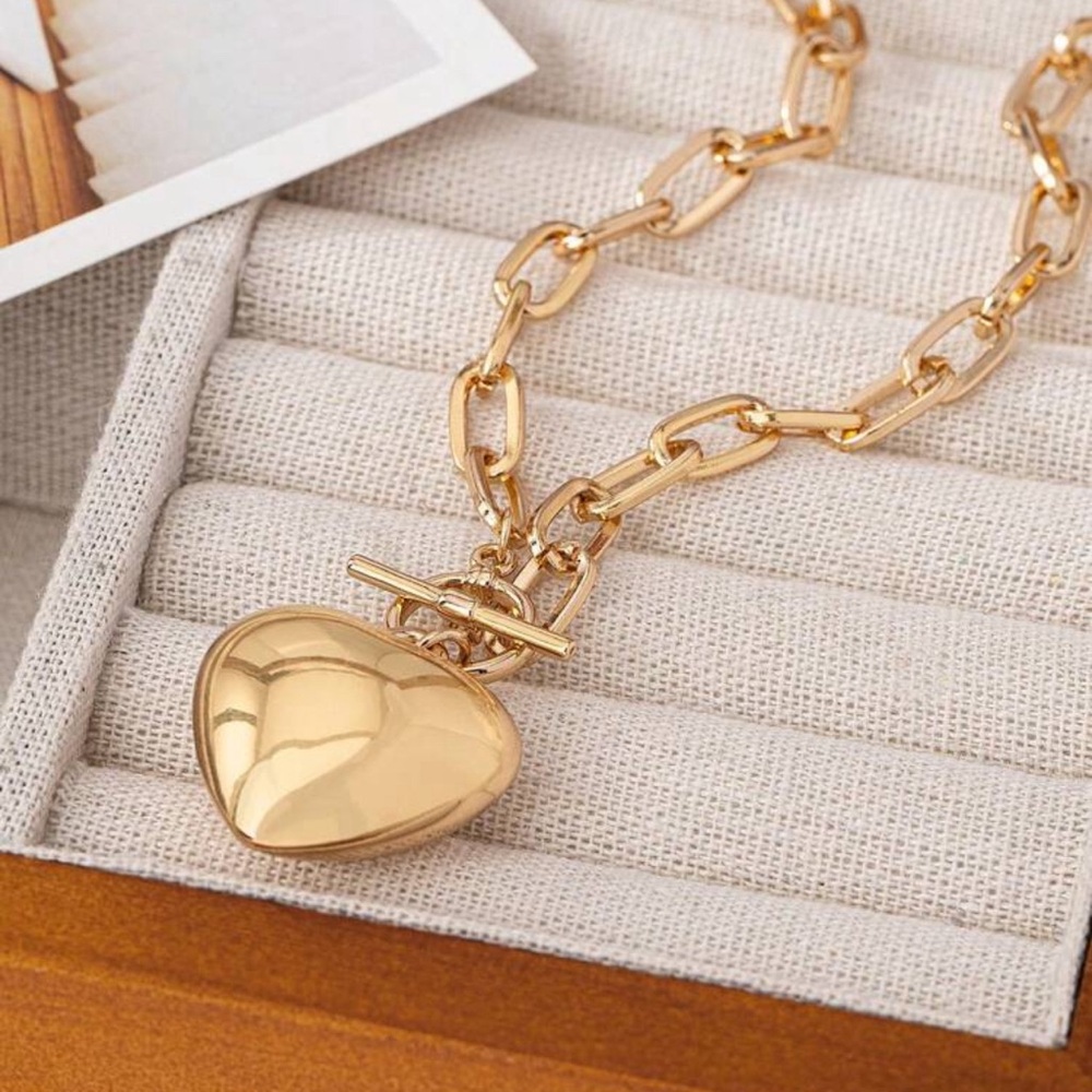 Chunky Chain OT Necklace With Large Smooth Surface Heart For Women - Picture 4 of 5